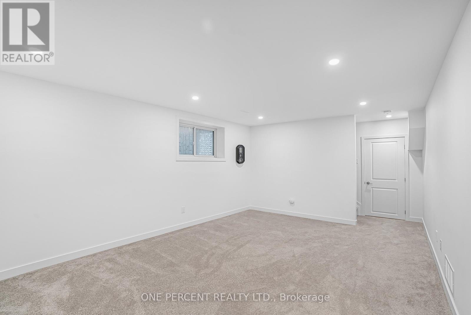 6487 Renaud Road