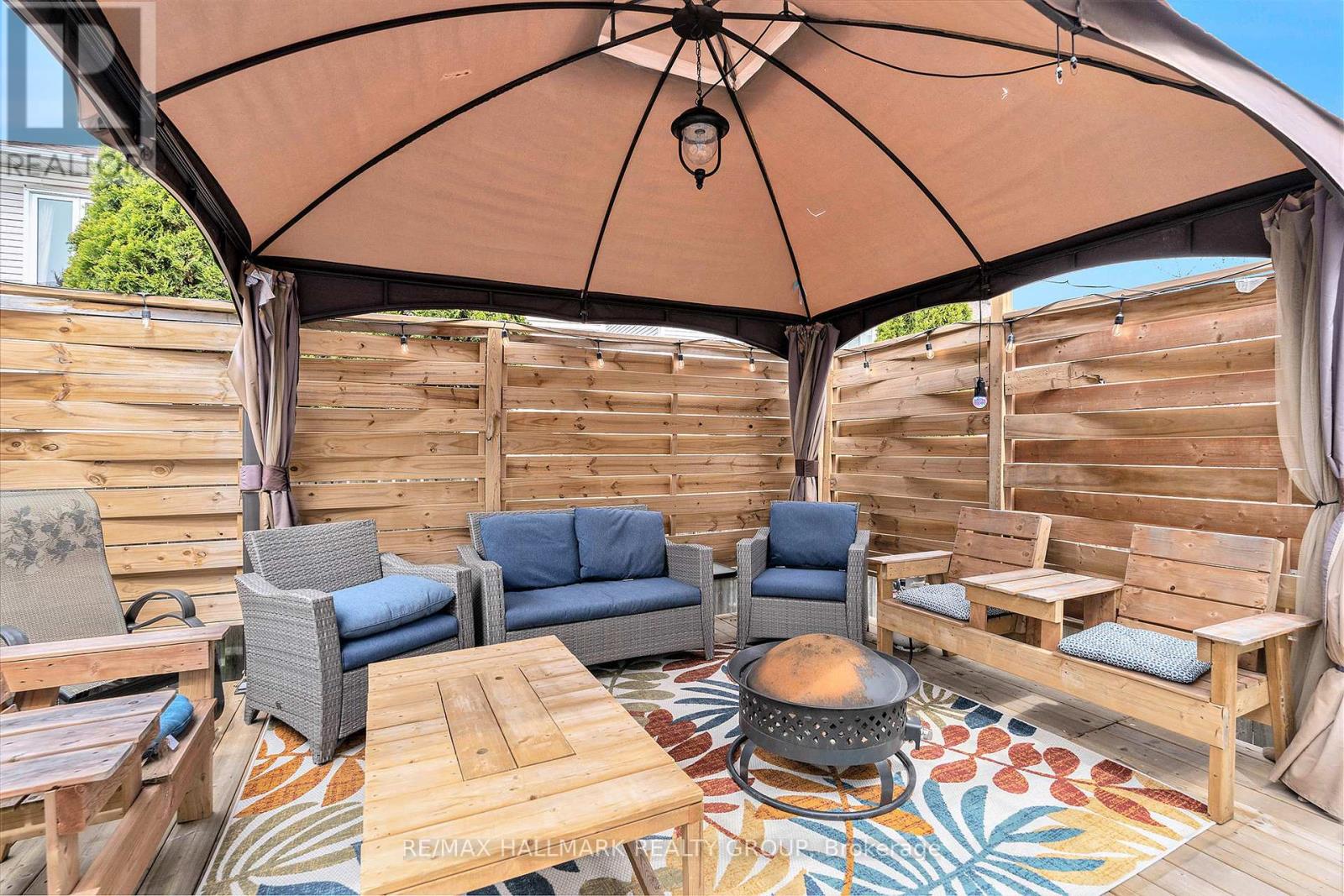 19 Westwinds Place