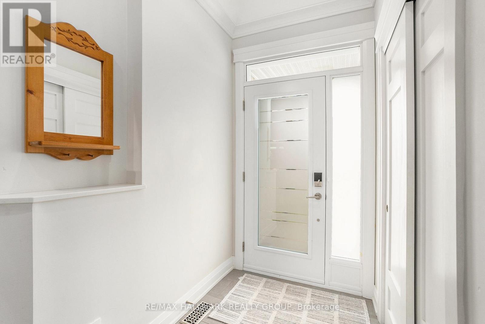 19 Westwinds Place