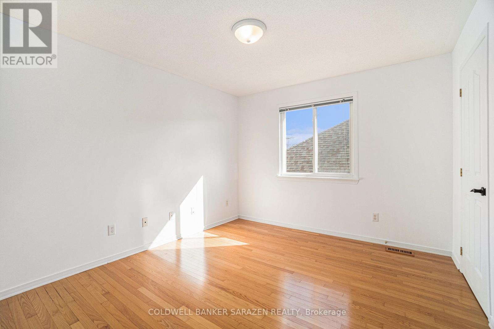 9 Leatherwood Crescent