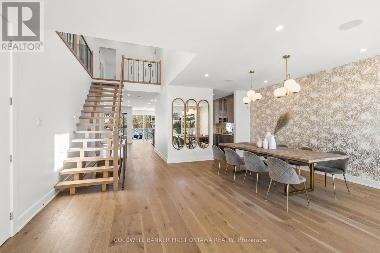 13 Brook Lane