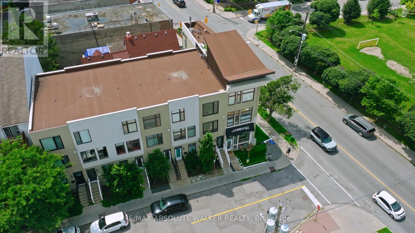 286 Cambridge Street N