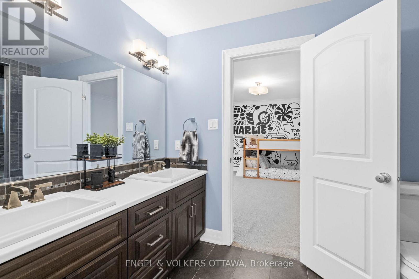 450 Lockmaster Crescent
