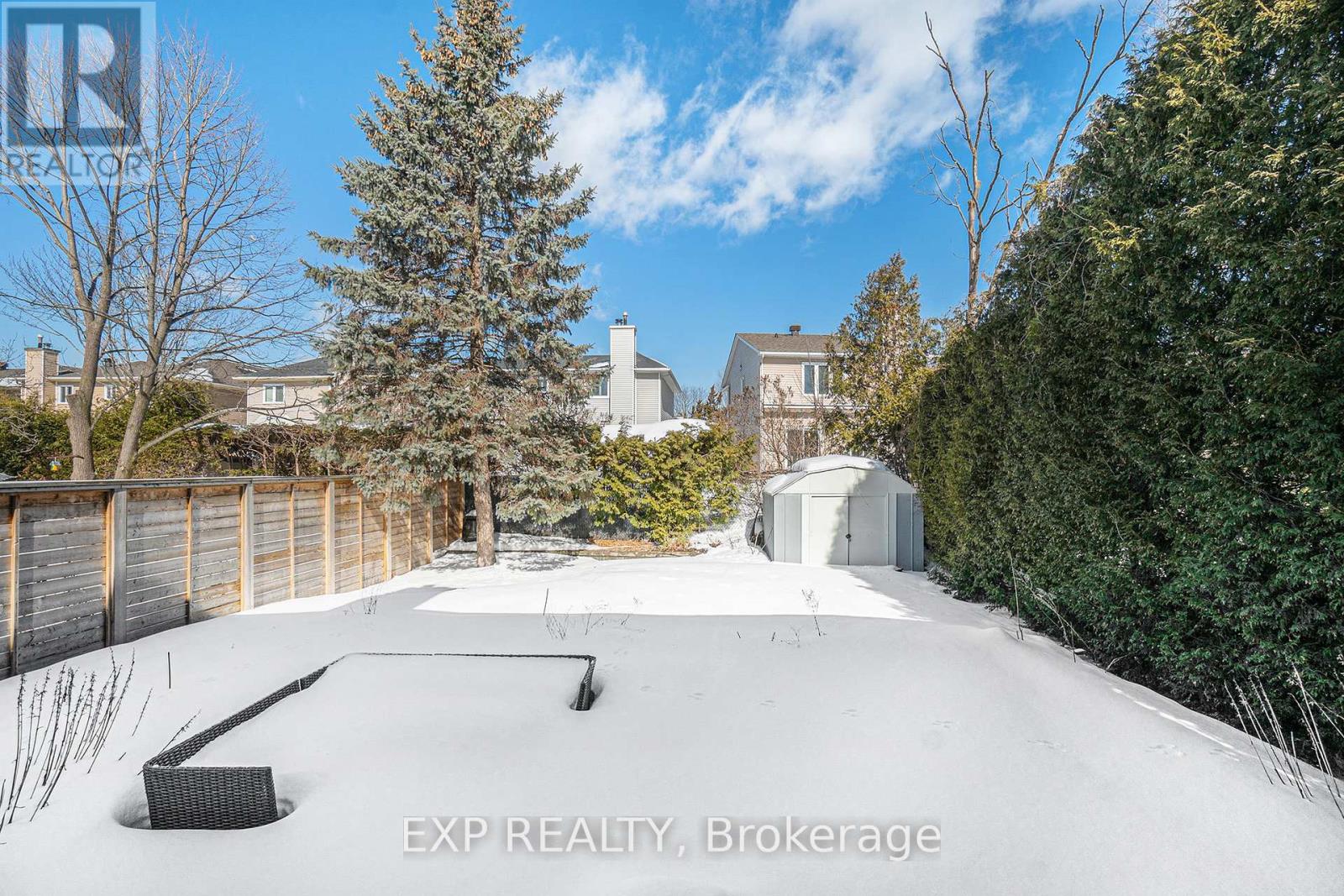 16 Weybridge Drive