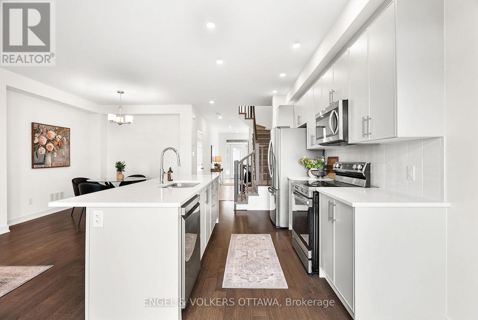 275 Finsbury Avenue