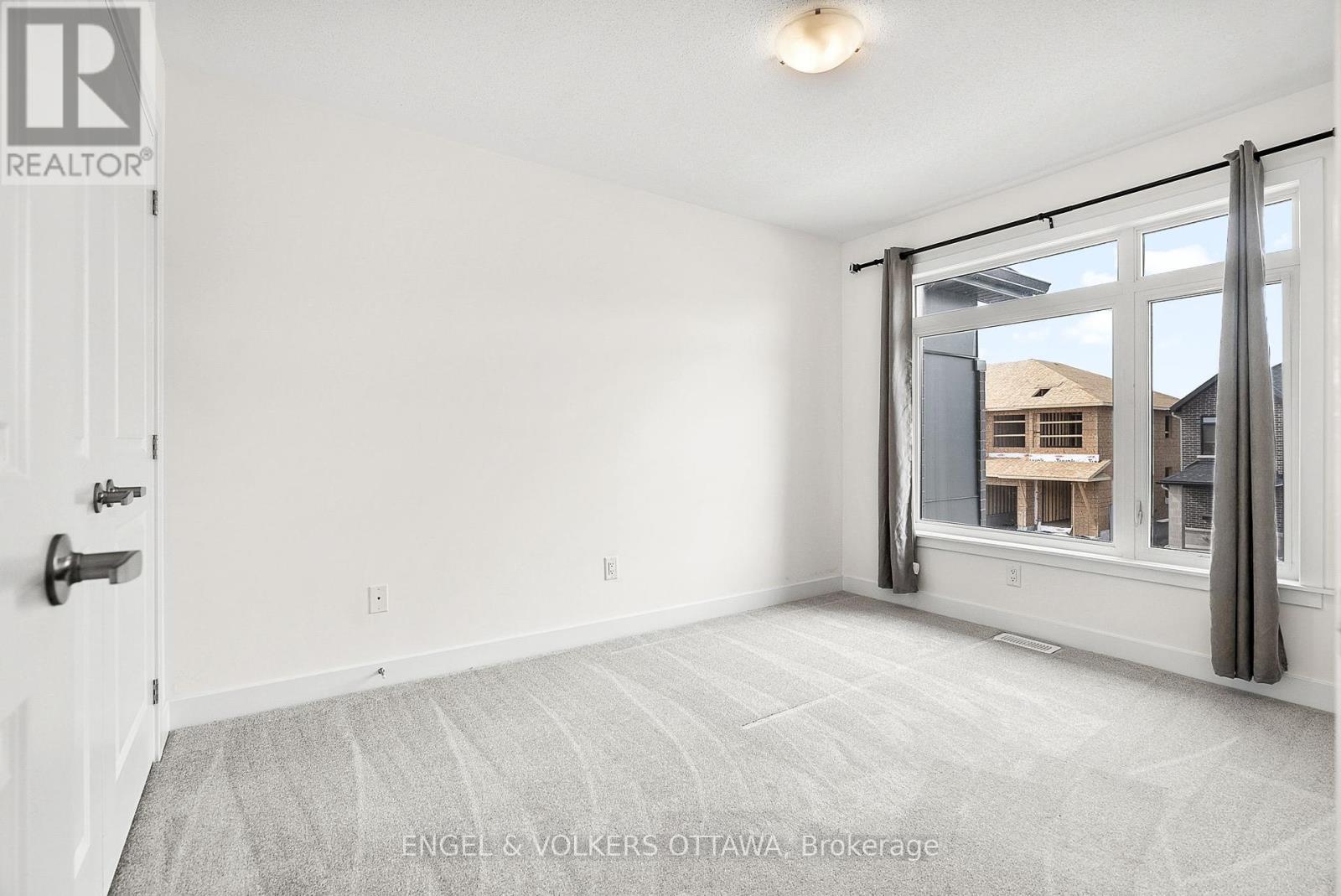 275 Finsbury Avenue