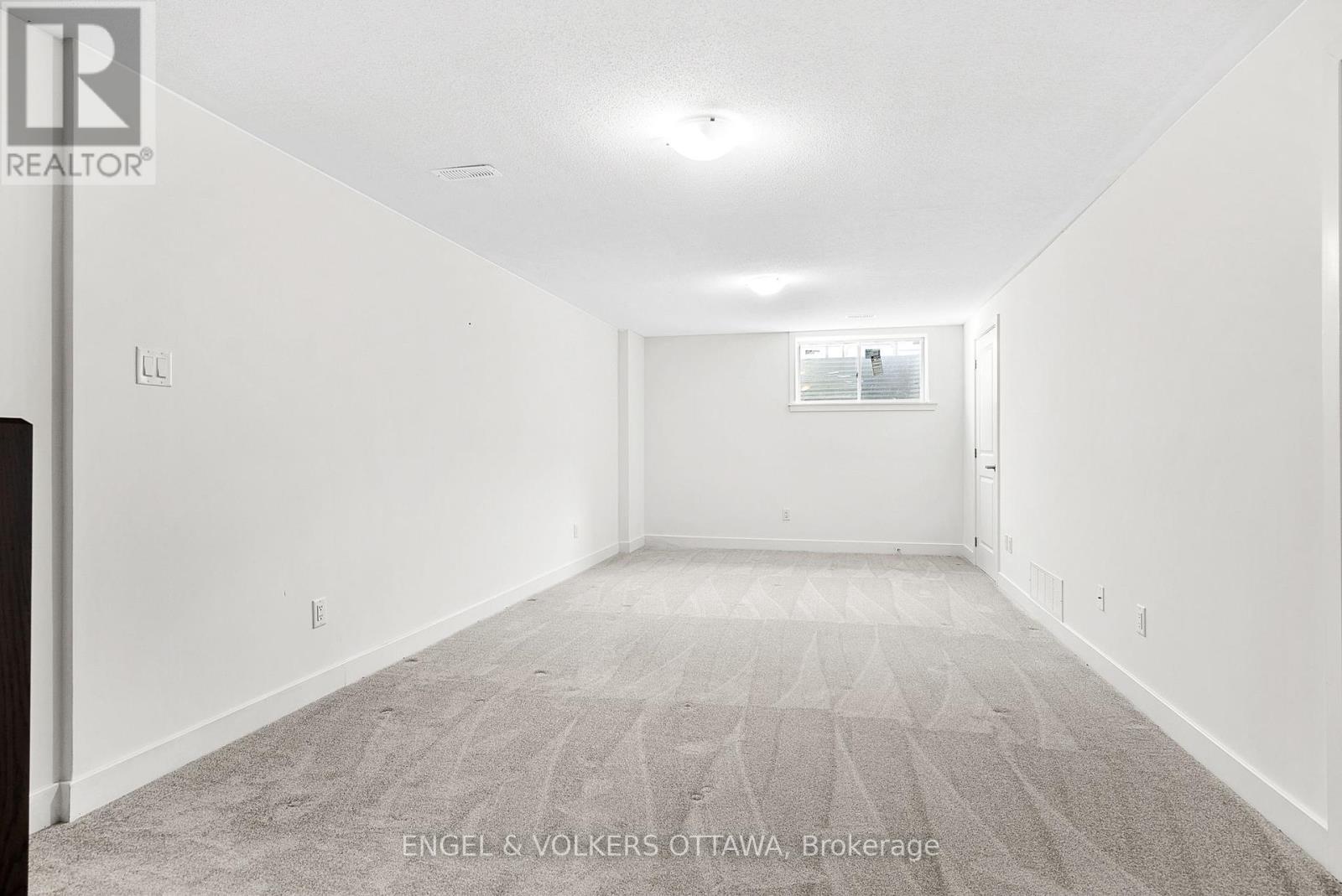275 Finsbury Avenue