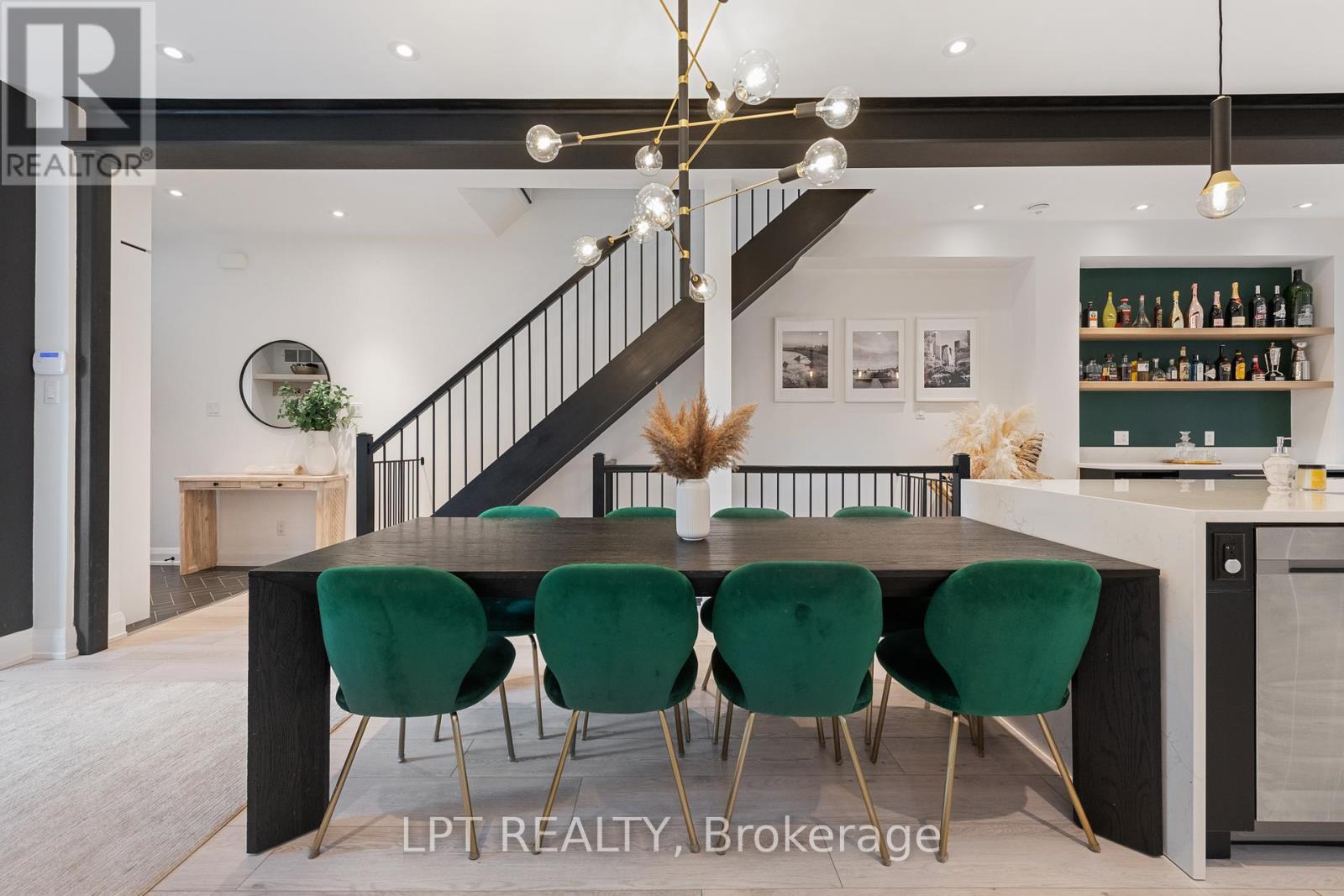 323 Booth Street