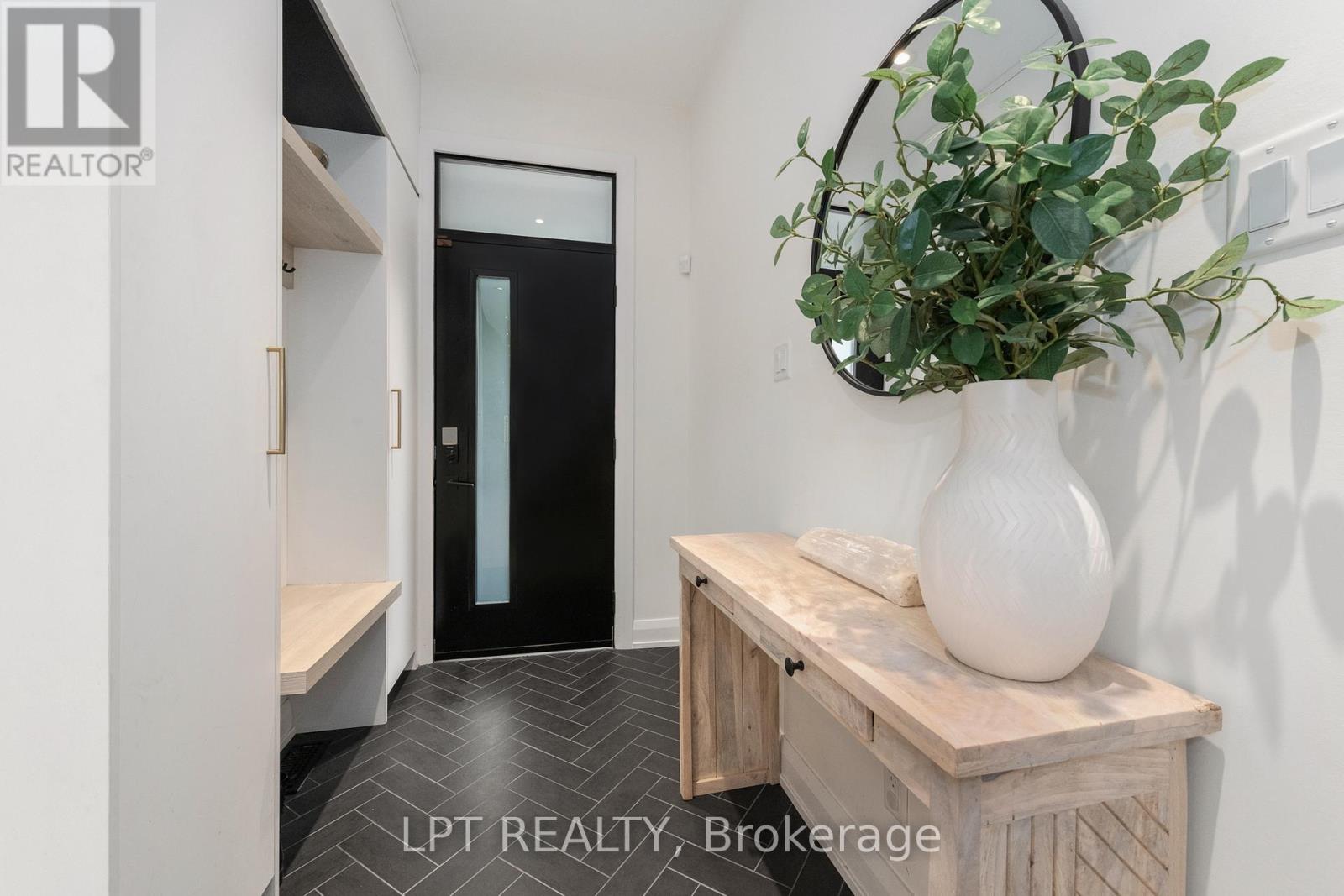 323 Booth Street