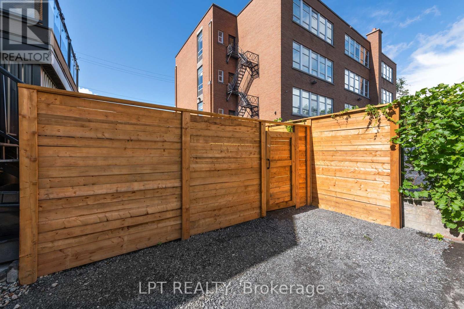 323 Booth Street