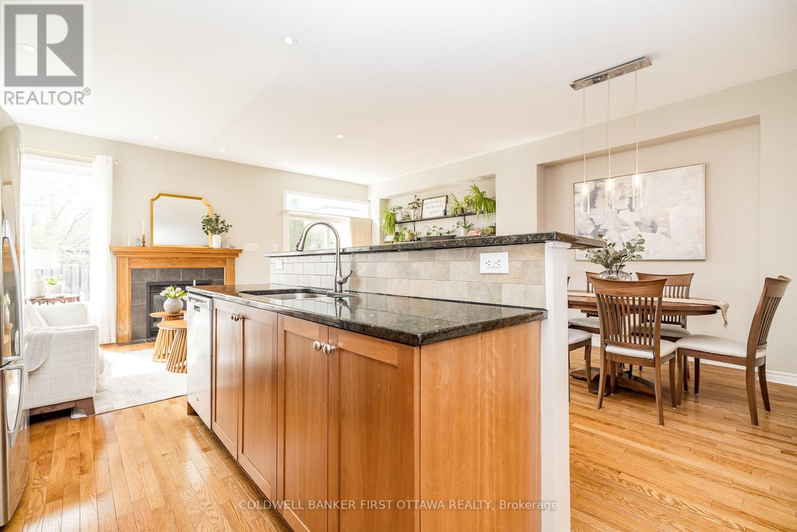 109 Mojave Crescent