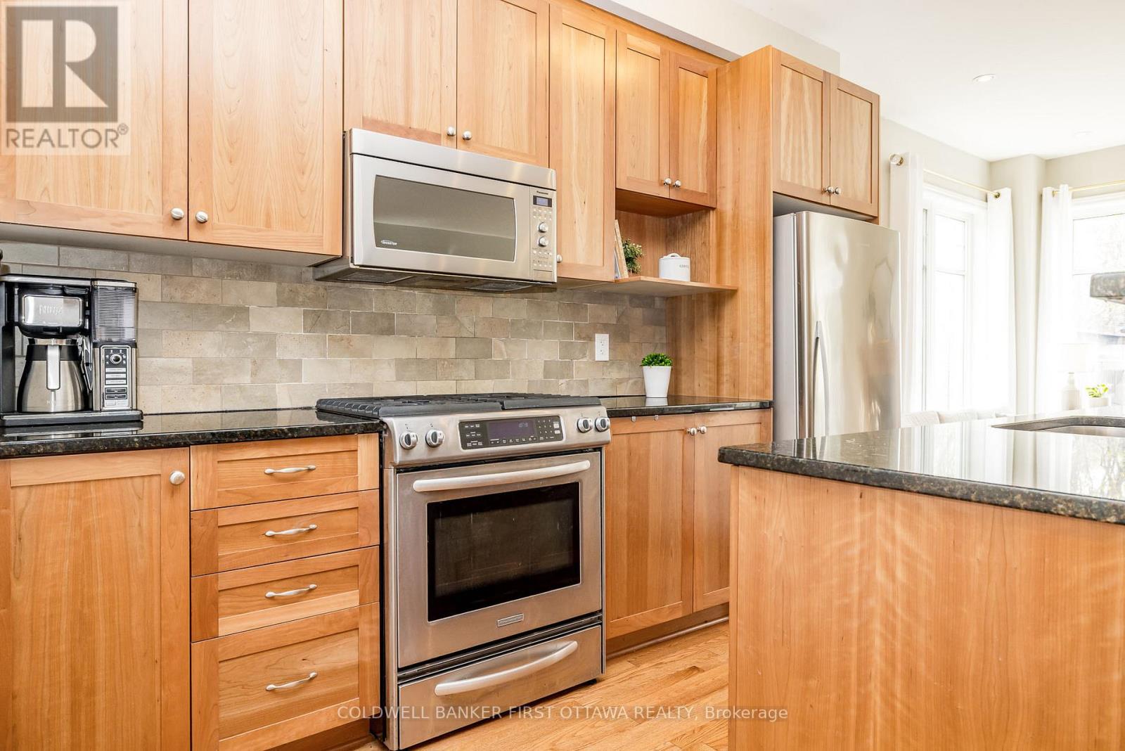 109 Mojave Crescent