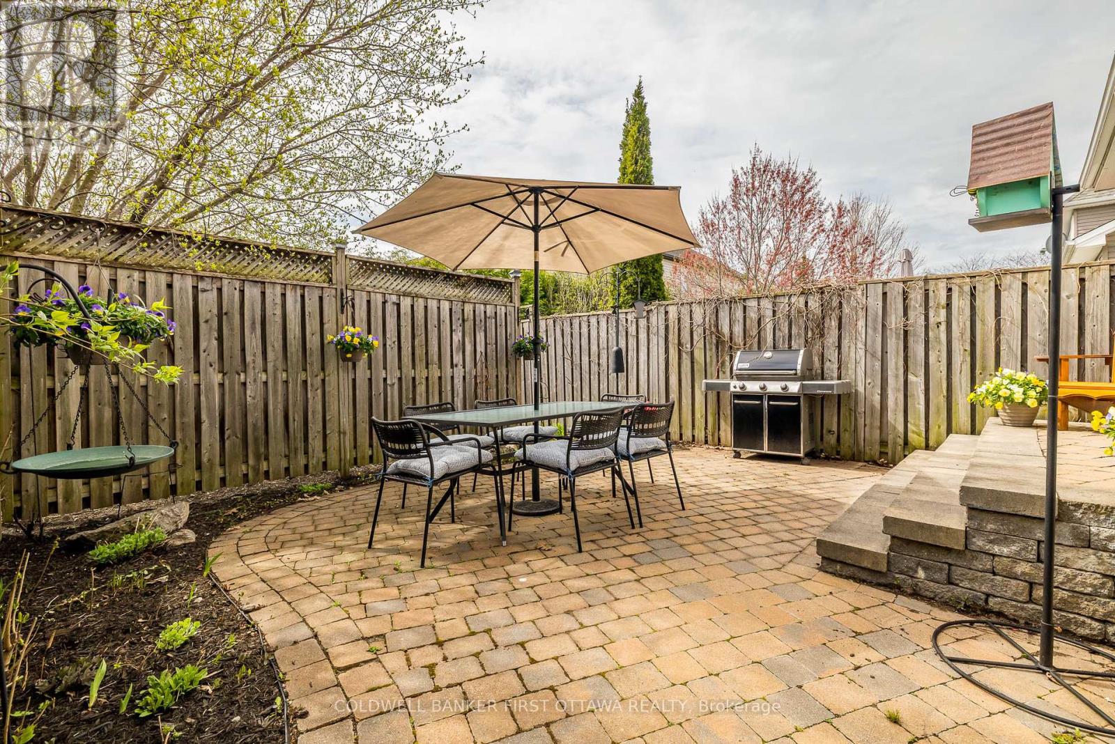 109 Mojave Crescent