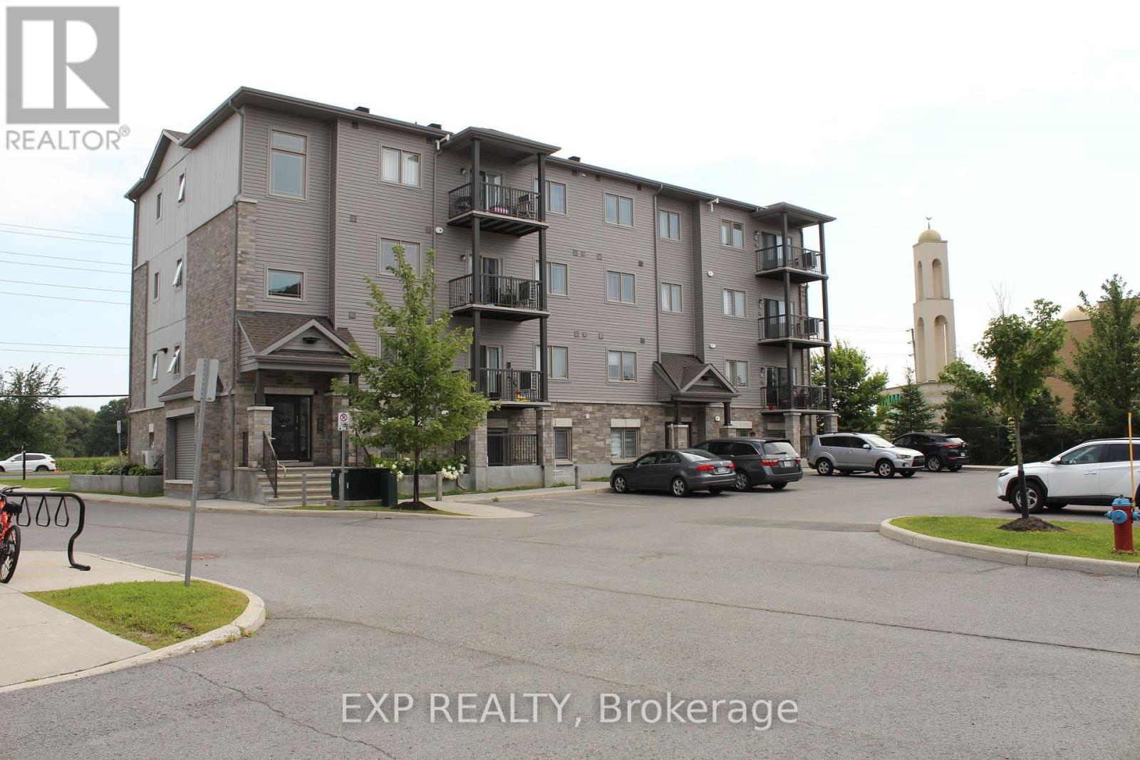 1 - 360 Tribeca Private