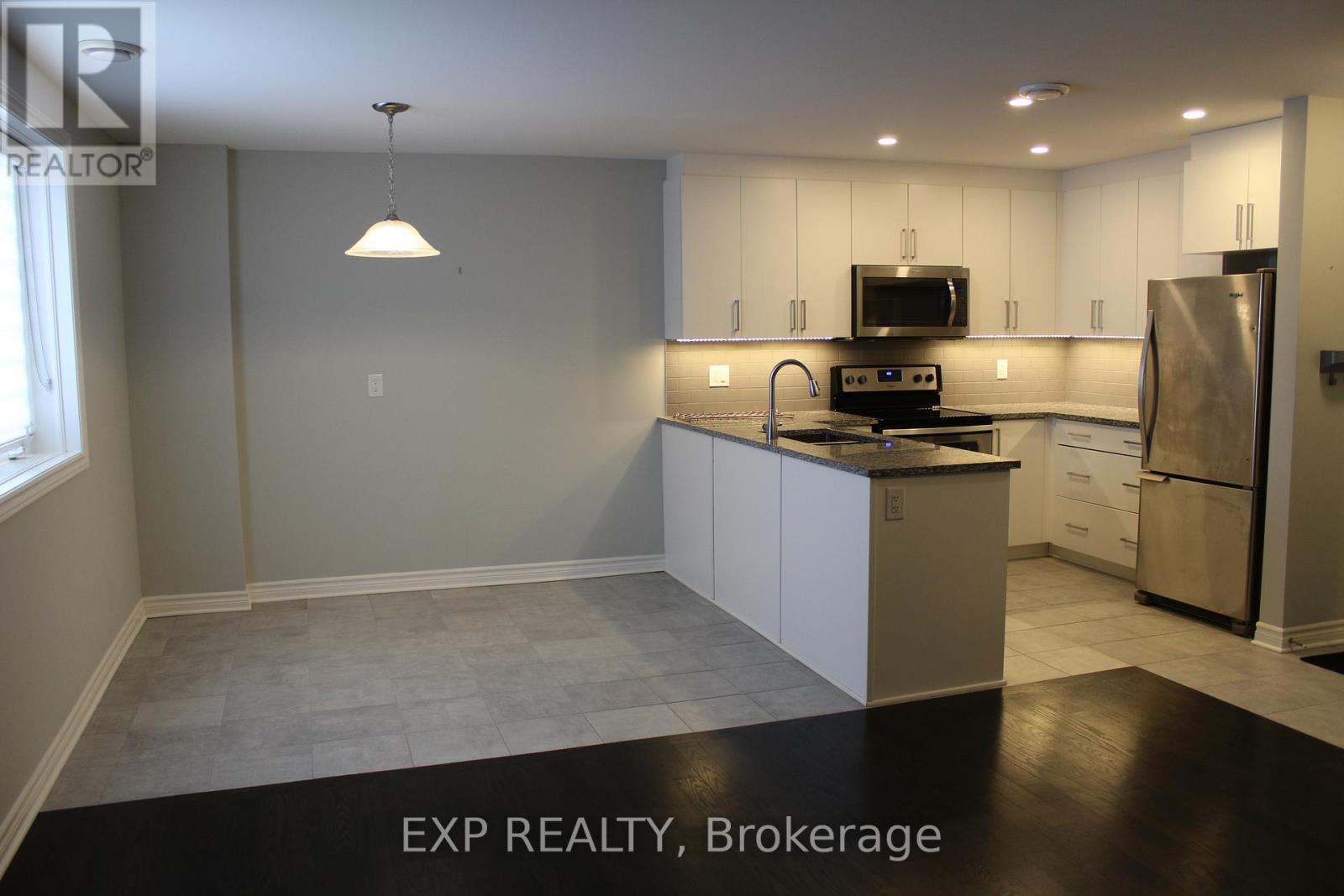 1 - 360 Tribeca Private
