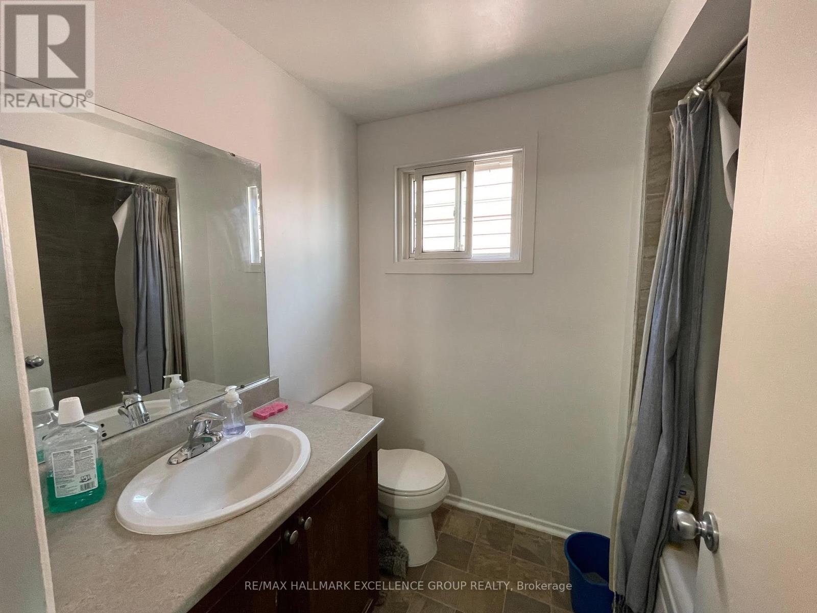 8 - 1906 Belmore Lane