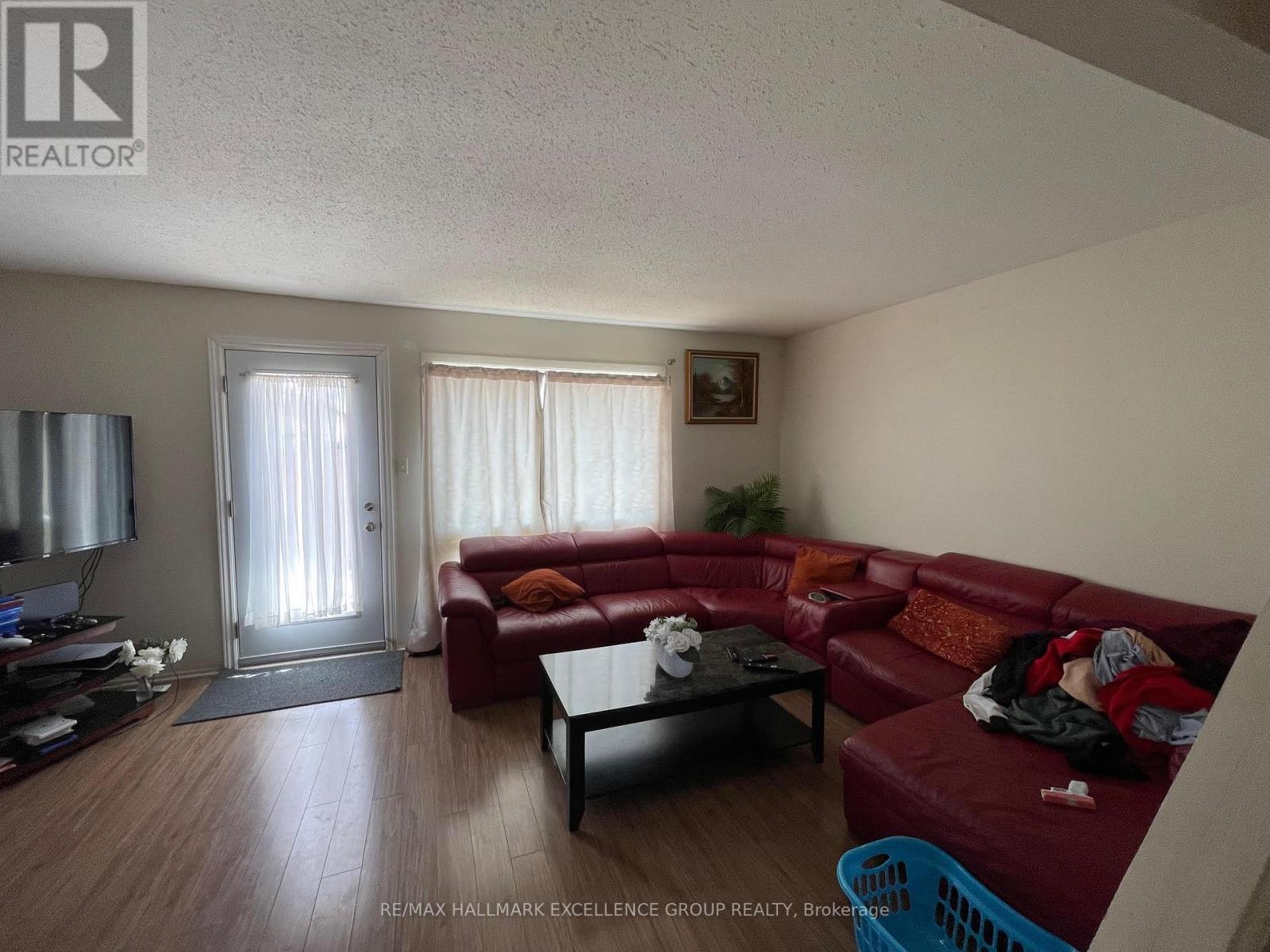 8 - 1906 Belmore Lane