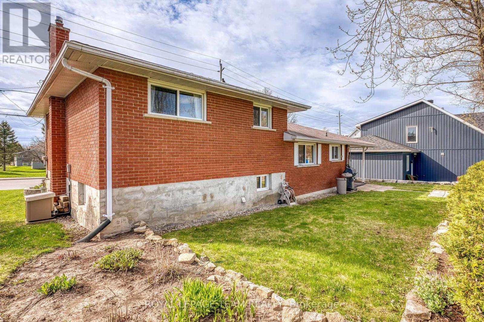268 Ottawa Street