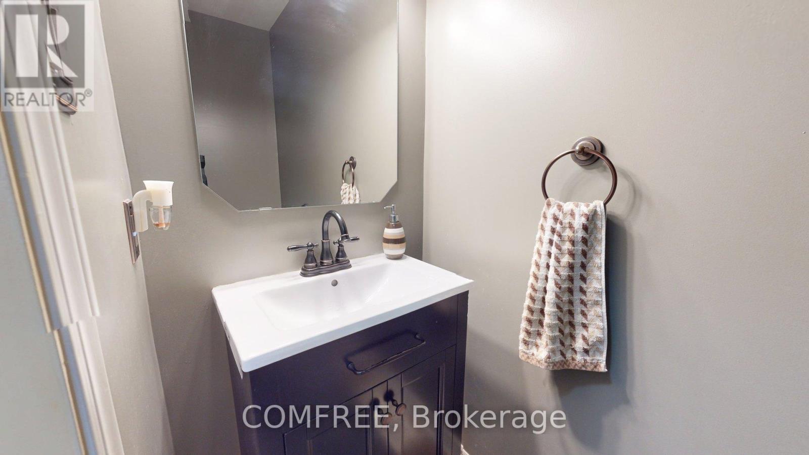 962 Linaria Walk