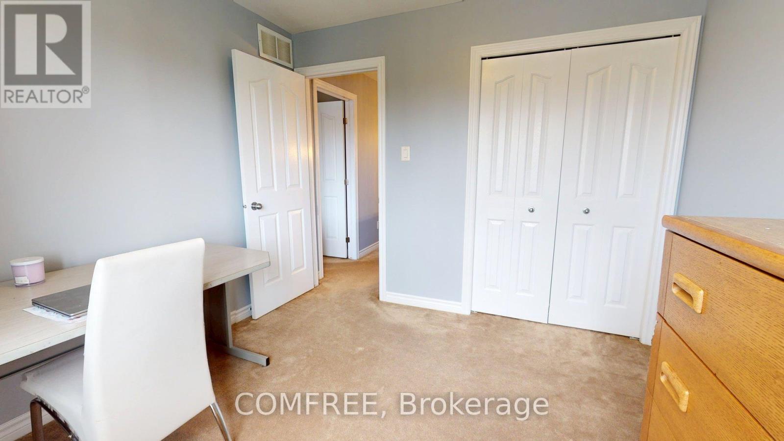 962 Linaria Walk
