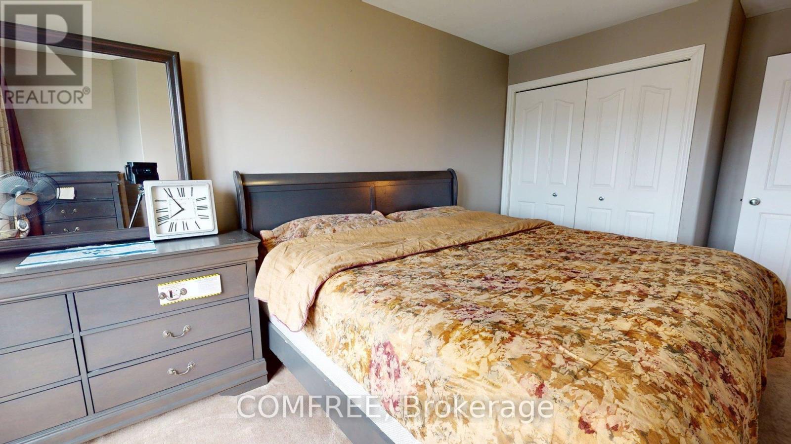 962 Linaria Walk