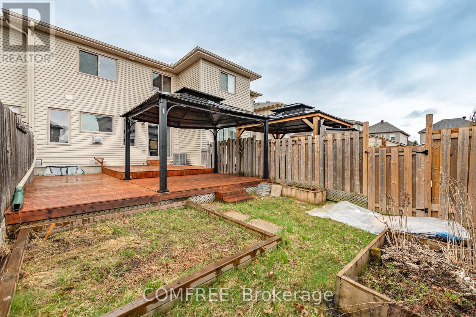 962 Linaria Walk