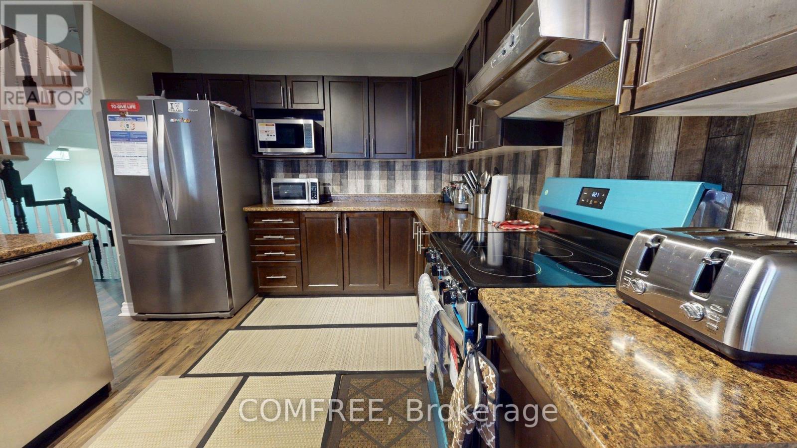 962 Linaria Walk
