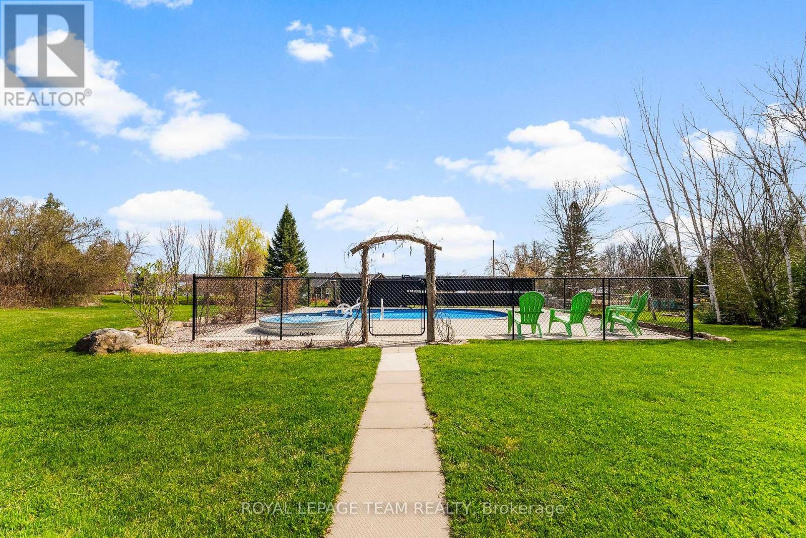 4372 River Road