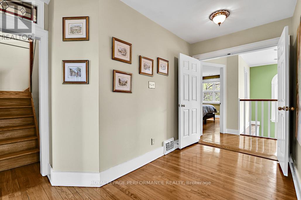 2043 Riverside Drive