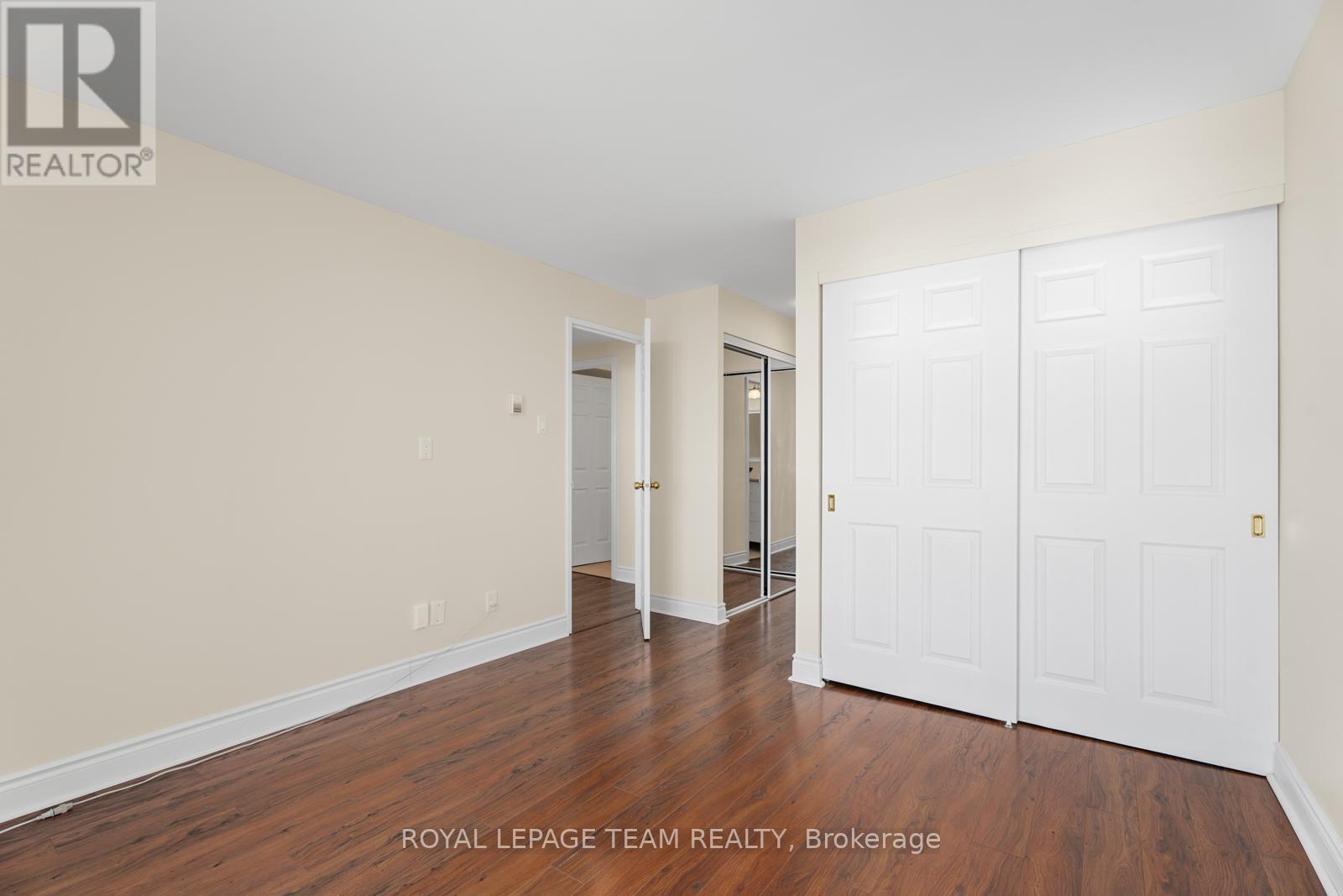 2004 - 415 Greenview Avenue