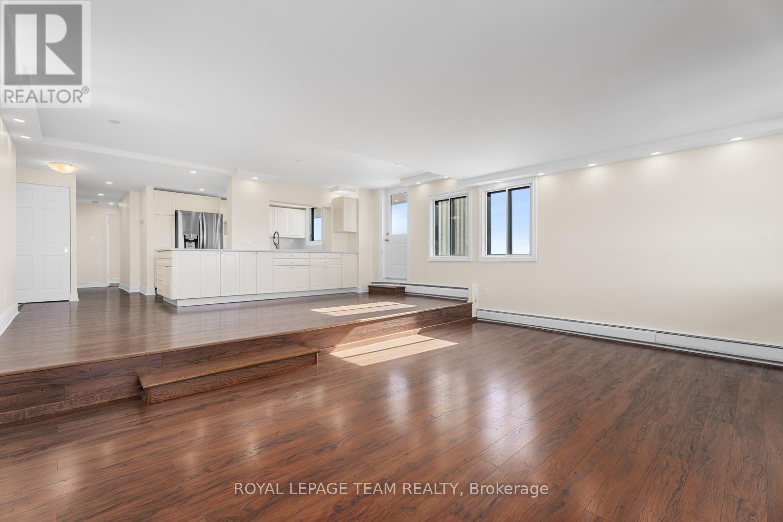 2004 - 415 Greenview Avenue