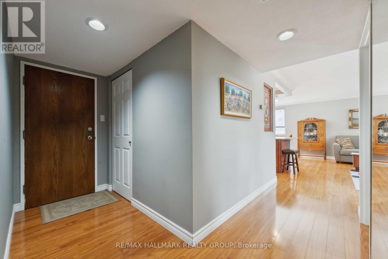 308 - 470 Laurier Avenue W