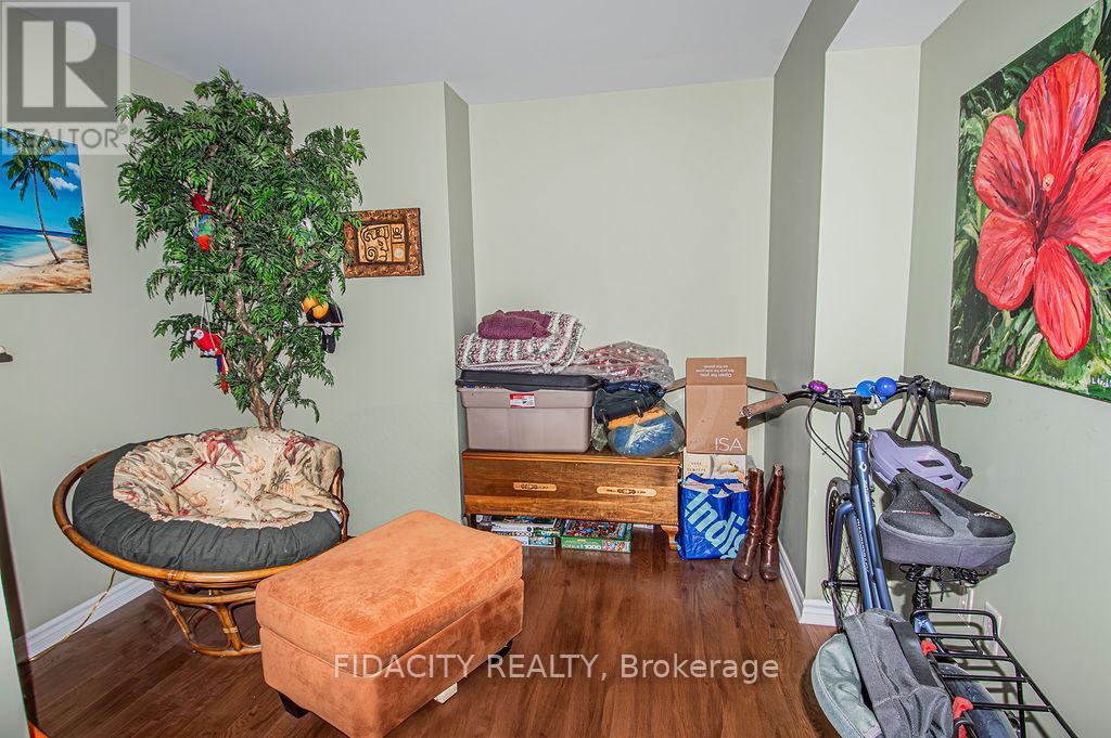601 - 314 Central Park Drive