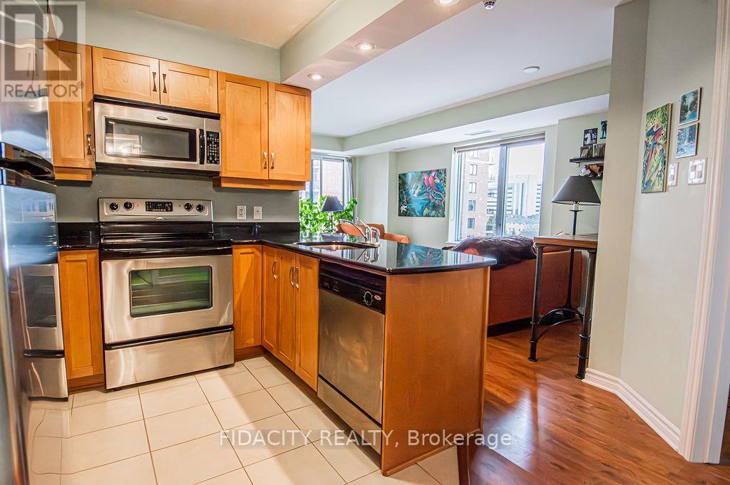 601 - 314 Central Park Drive