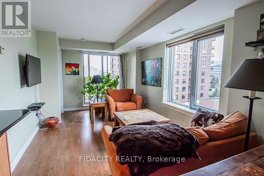 601 - 314 Central Park Drive