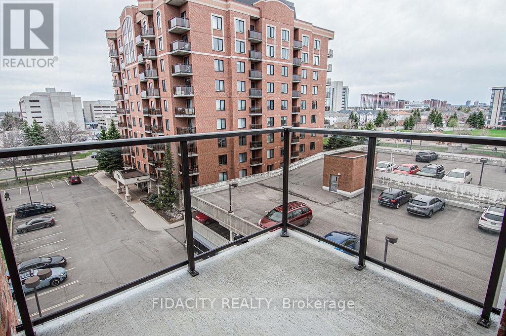 601 - 314 Central Park Drive
