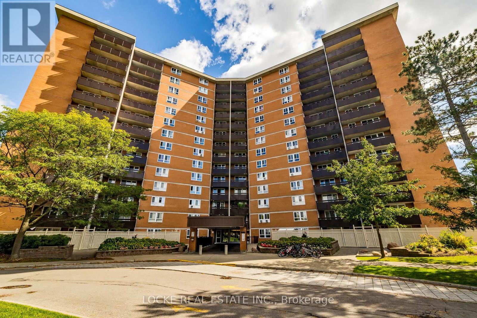 918 - 2020 Jasmine Crescent