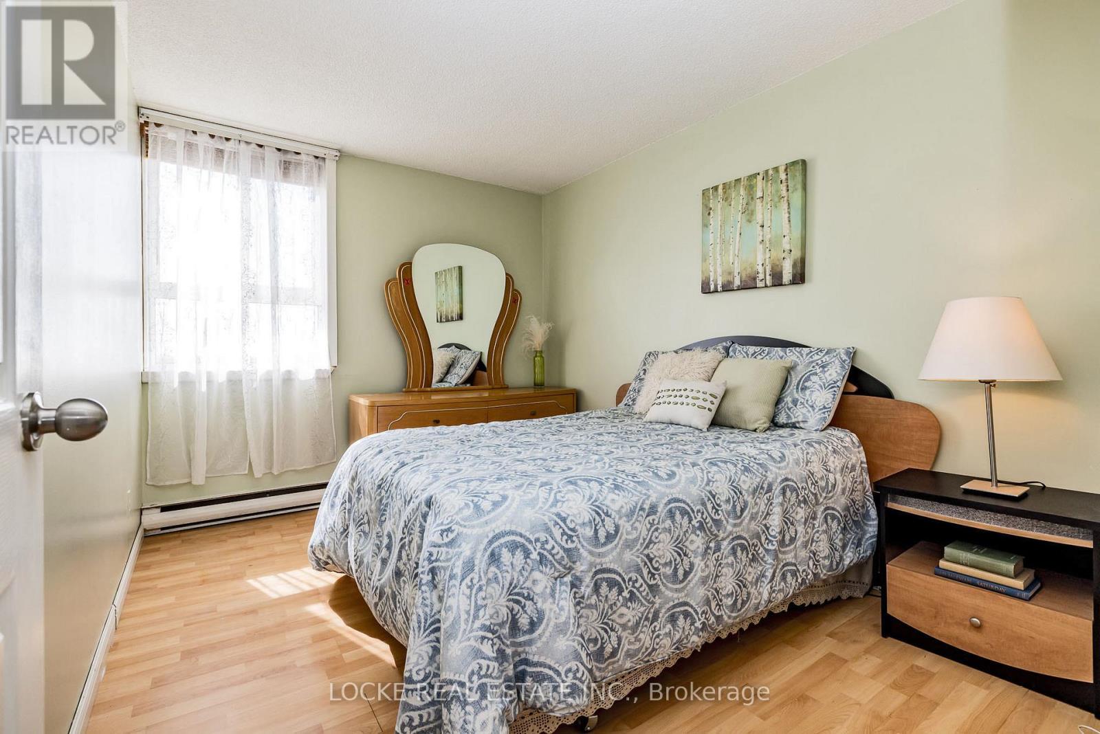 918 - 2020 Jasmine Crescent