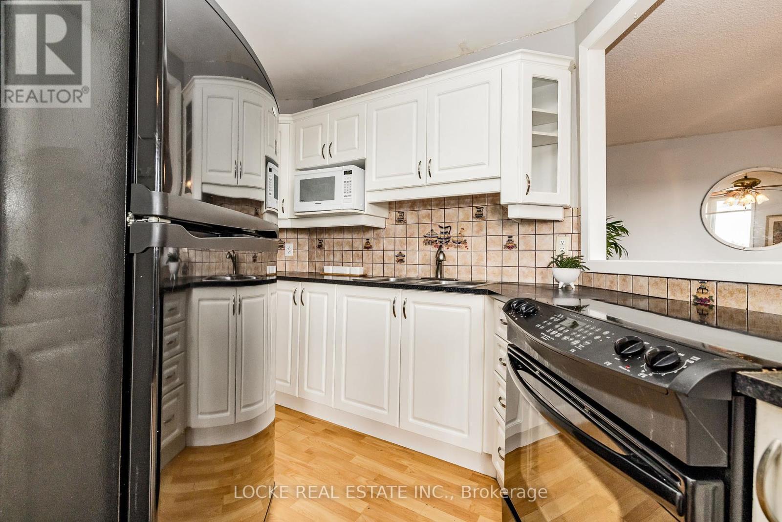 918 - 2020 Jasmine Crescent
