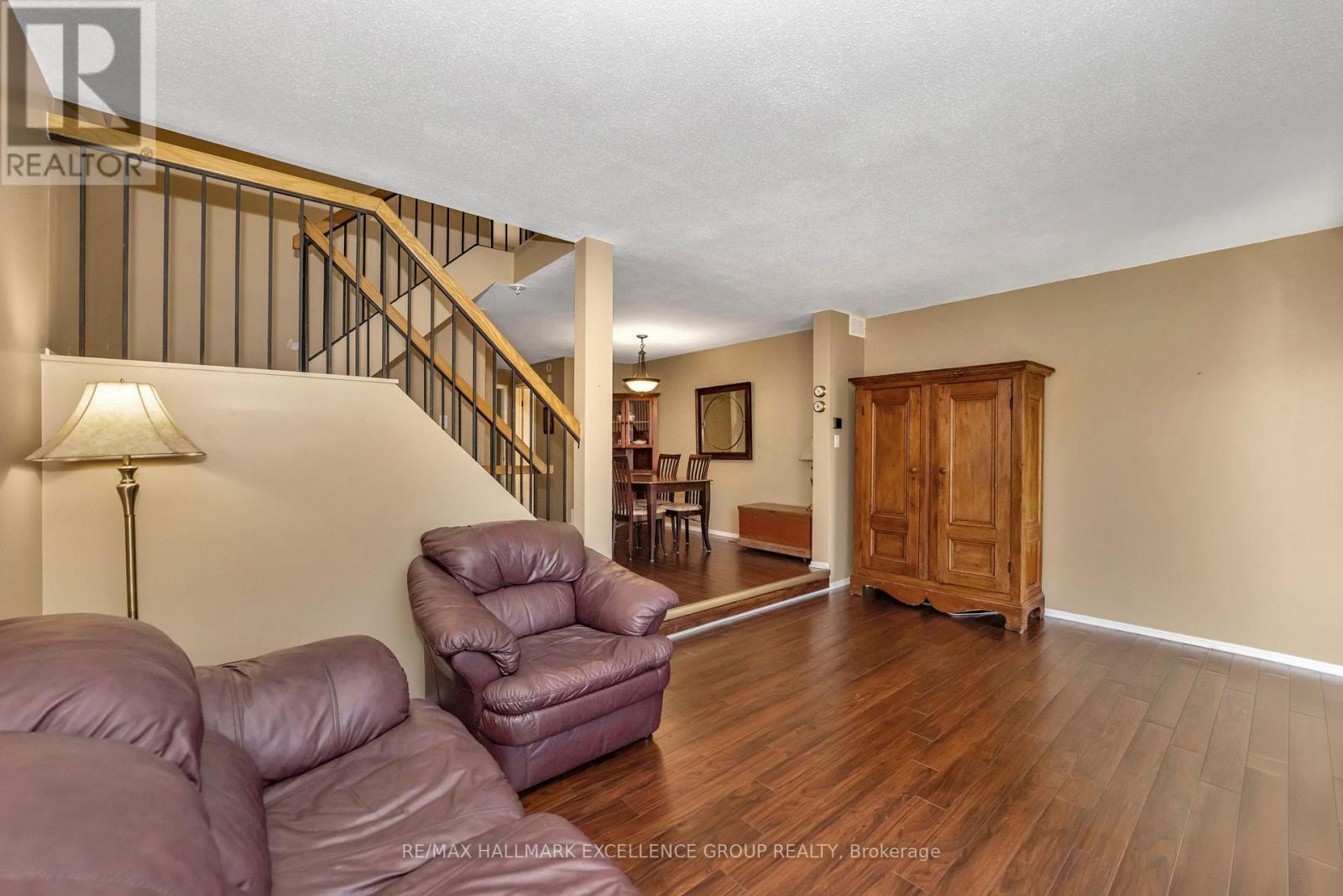 102f Valley Stream Drive