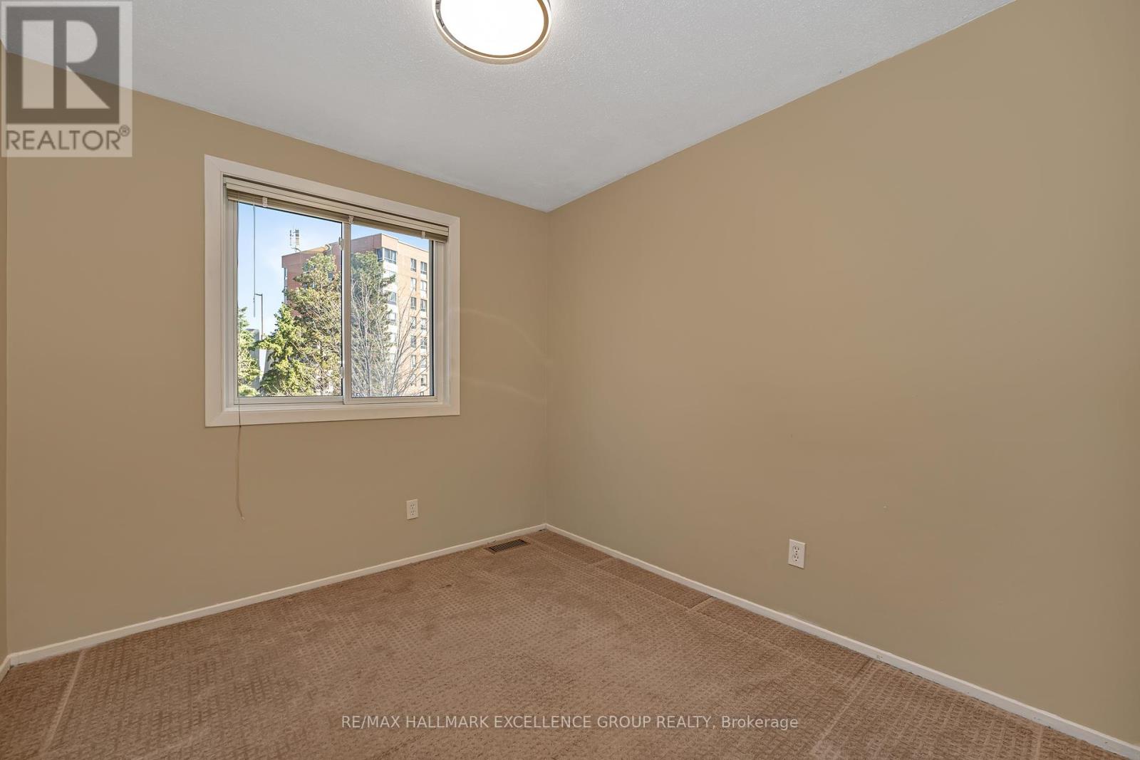 102f Valley Stream Drive
