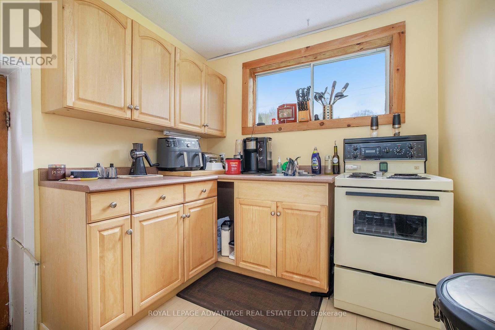 2579 Rideau Ferry Road