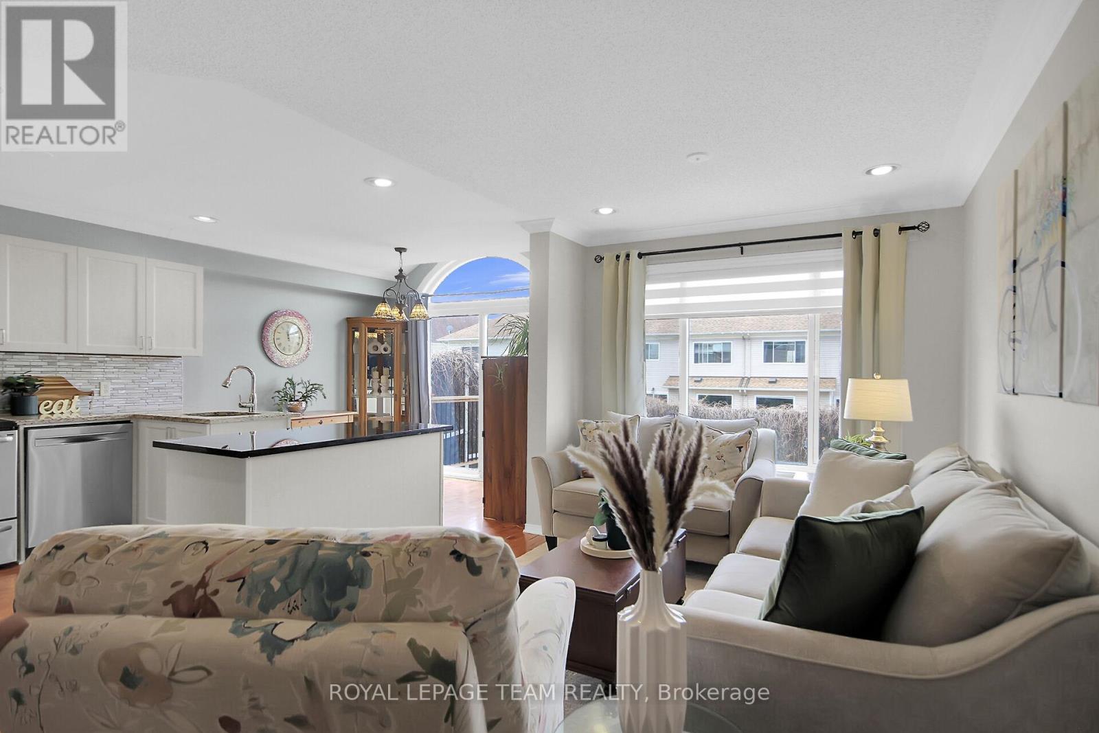 484 Meadowbreeze Drive