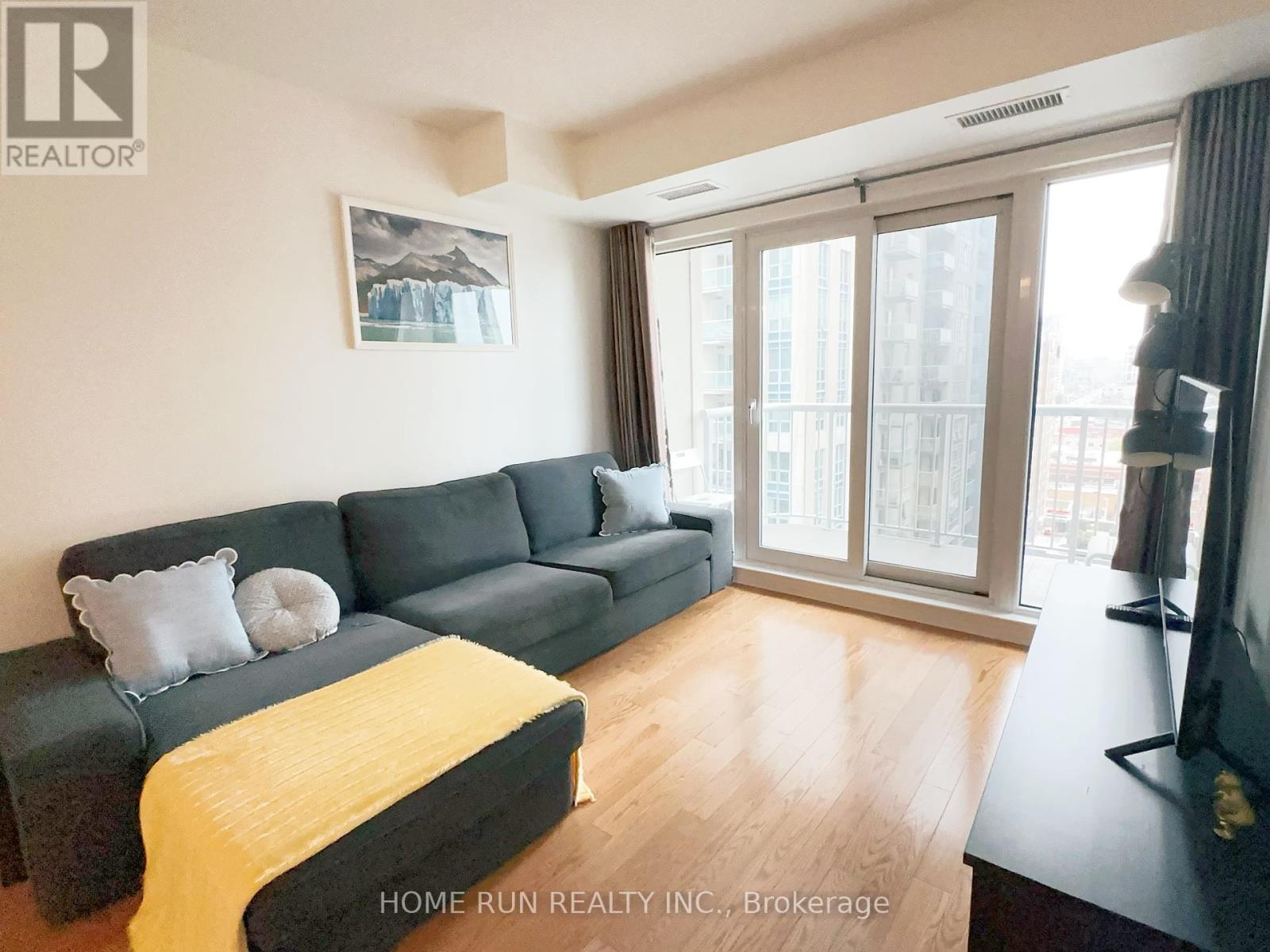 1506 - 234 Rideau Street