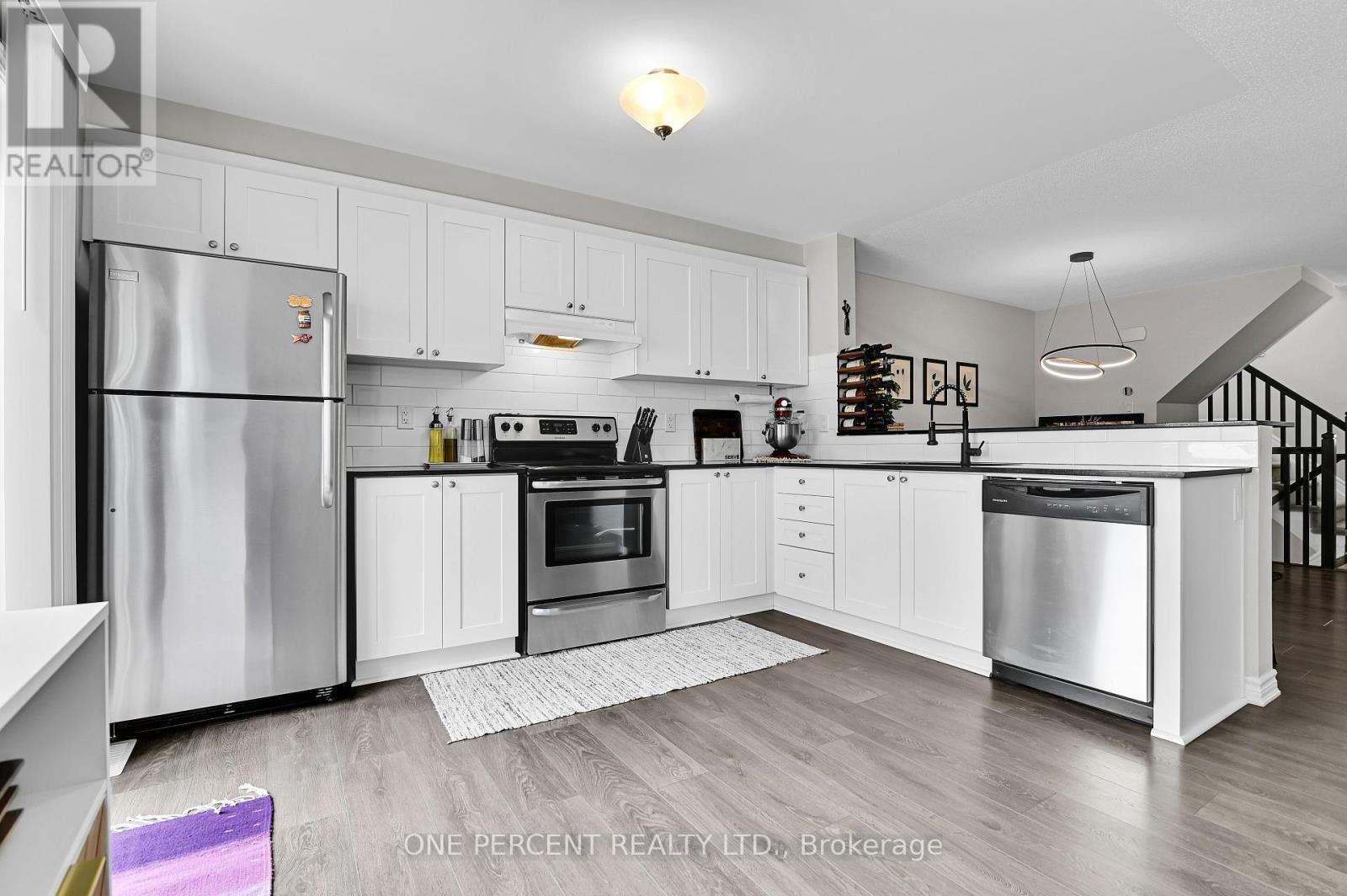 899 Fameflower Street