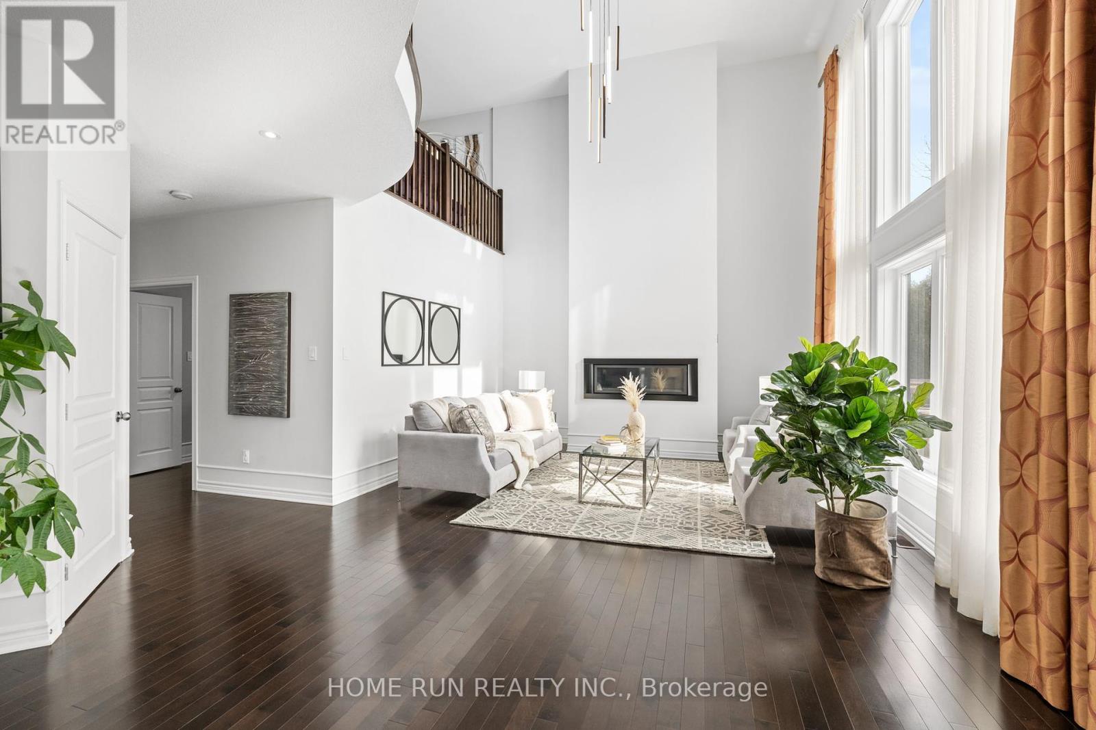100 Kinghaven Crescent