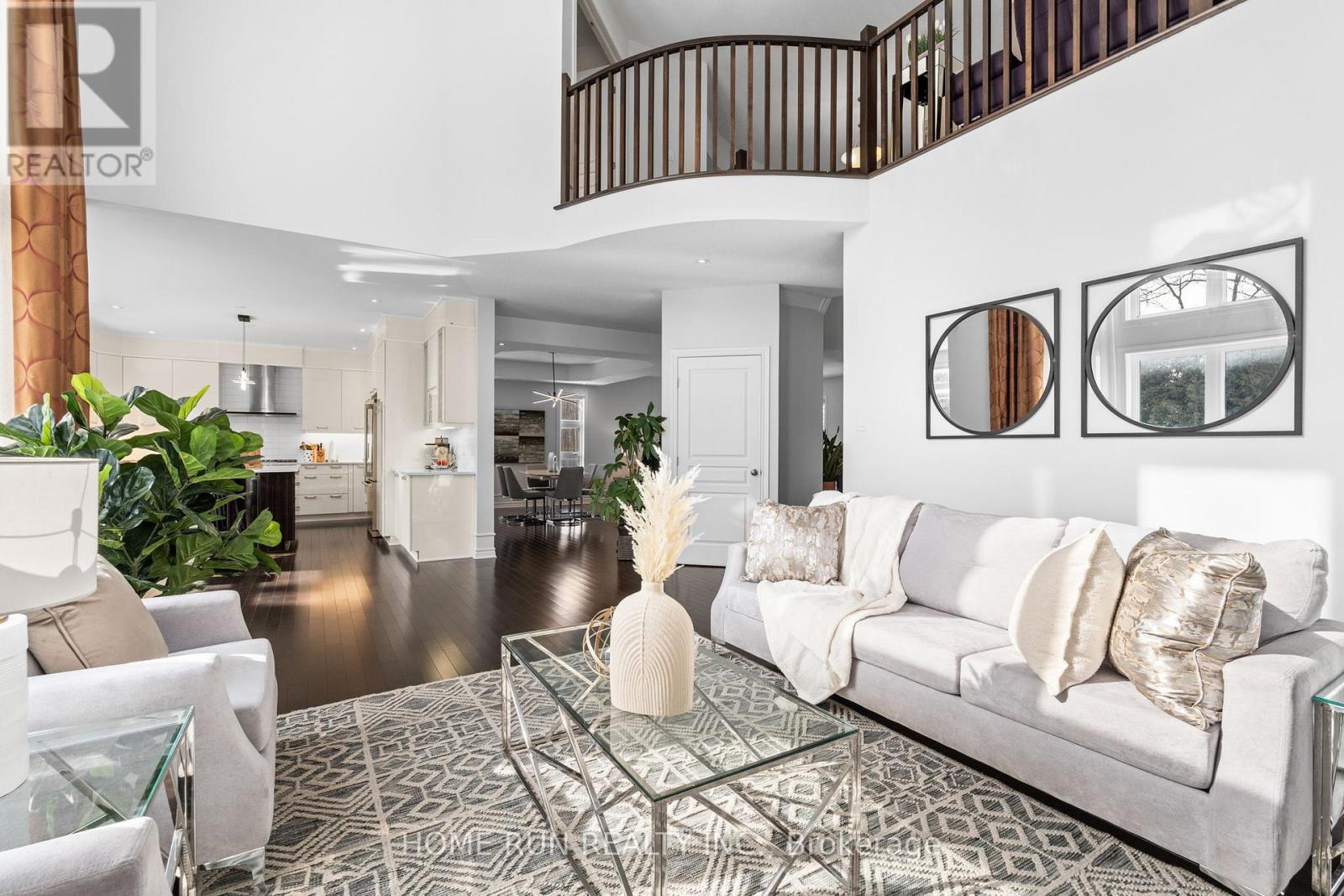 100 Kinghaven Crescent