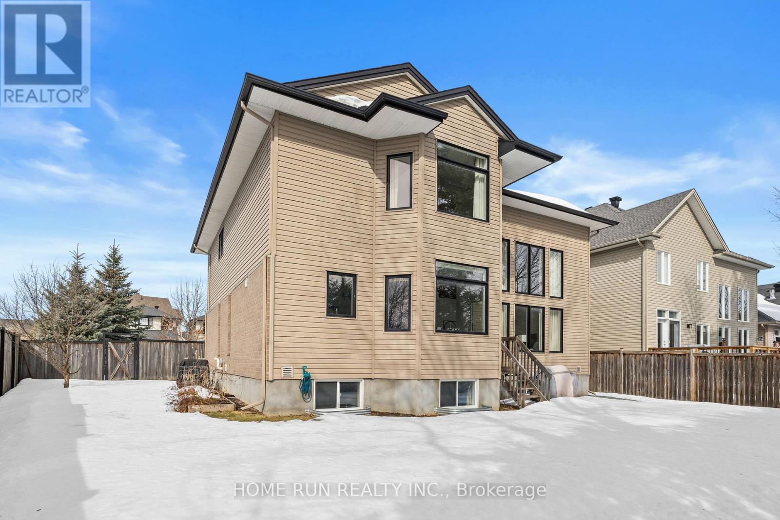 100 Kinghaven Crescent