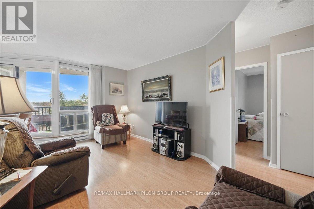 309 - 900 Dynes Road