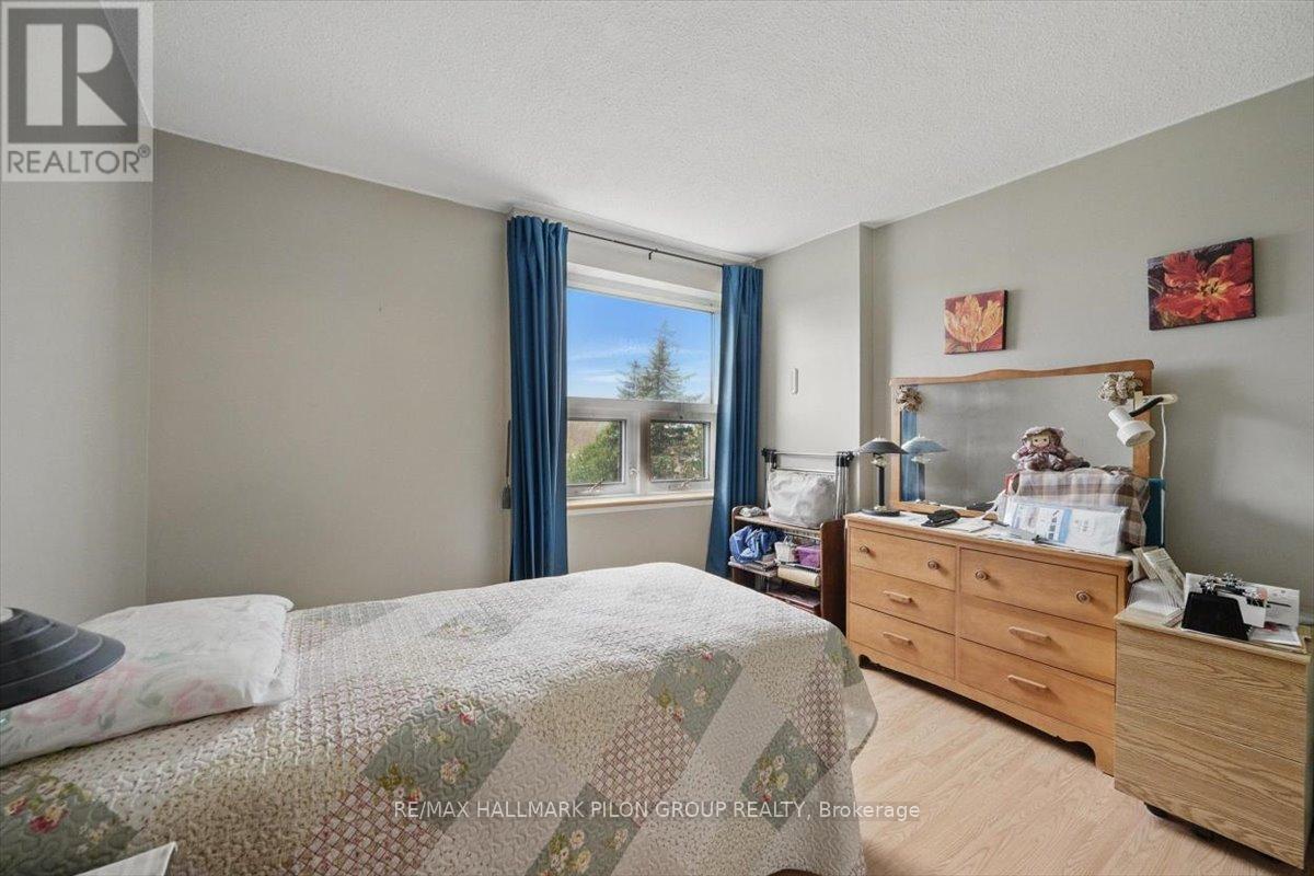 309 - 900 Dynes Road